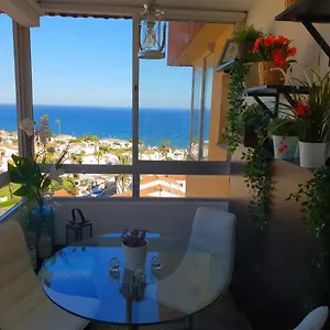Frente A La Playa. Vistas Al Mar. La Cala De Mijas , Málaga España