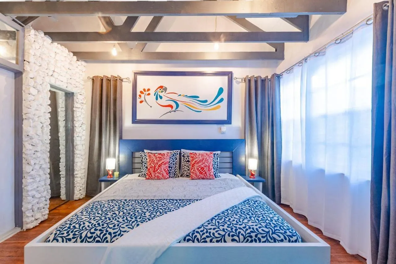 Viking Hill Oceanfront Hostel & Resort ناسو 0*,